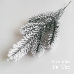 Лита гілка хвої “пятірка №5” 30 см, засніжена зелена