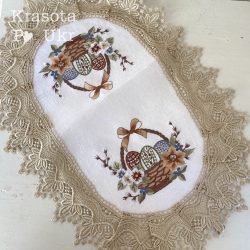Пасхальна серветка “Пасхальна квіткова корзинка” (62×42 см), атлас з темним мереживом Krasa Po Ukr