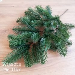 Гілка зелена лита хвойна (50 см) для декору ?