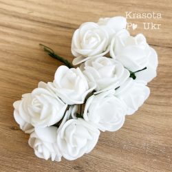 білі квіти з фоамірану