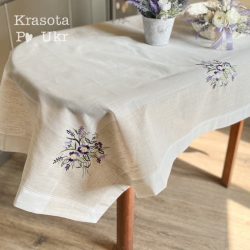 Скатертина з вишивкою гладдю в фіолетових кольорах