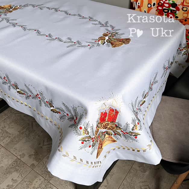 скатертина з новорічною вишивкою 2,2 м