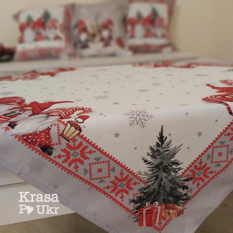Скатертина 90*90 см, “різдвяний гном”