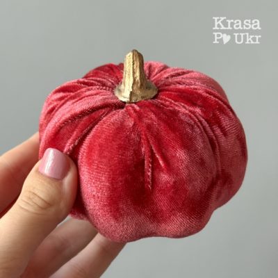 Декоративний велюровий гарбуз 10 см, ягідно-томатний