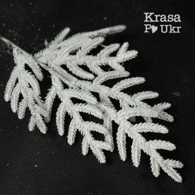 Зимова декоративна гілка 50 см дрібної білої хвої