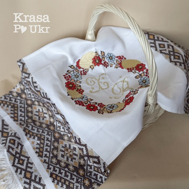 IMG_2369 | Krasa Po Ukr Великий вишитий рушник 90*40 см з вишикою “ХВ” та квітів і писанок