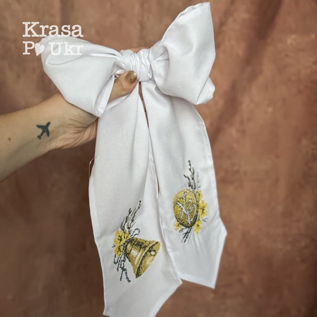 IMG_2370 | Krasa Po Ukr Текстильна стрічка-бант на кошик з вишивкою у патріотичній гамі