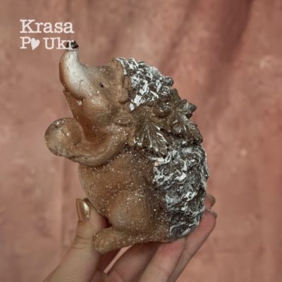 IMG_2379 | Krasa Po Ukr Керамічна іграшка-статуетка 12 см "їжачок з жолудем" для різвдяного декору