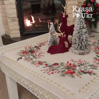#114 Вишита скатертина «Різдвяний снігур» — 90×90 см, льон з мереживом