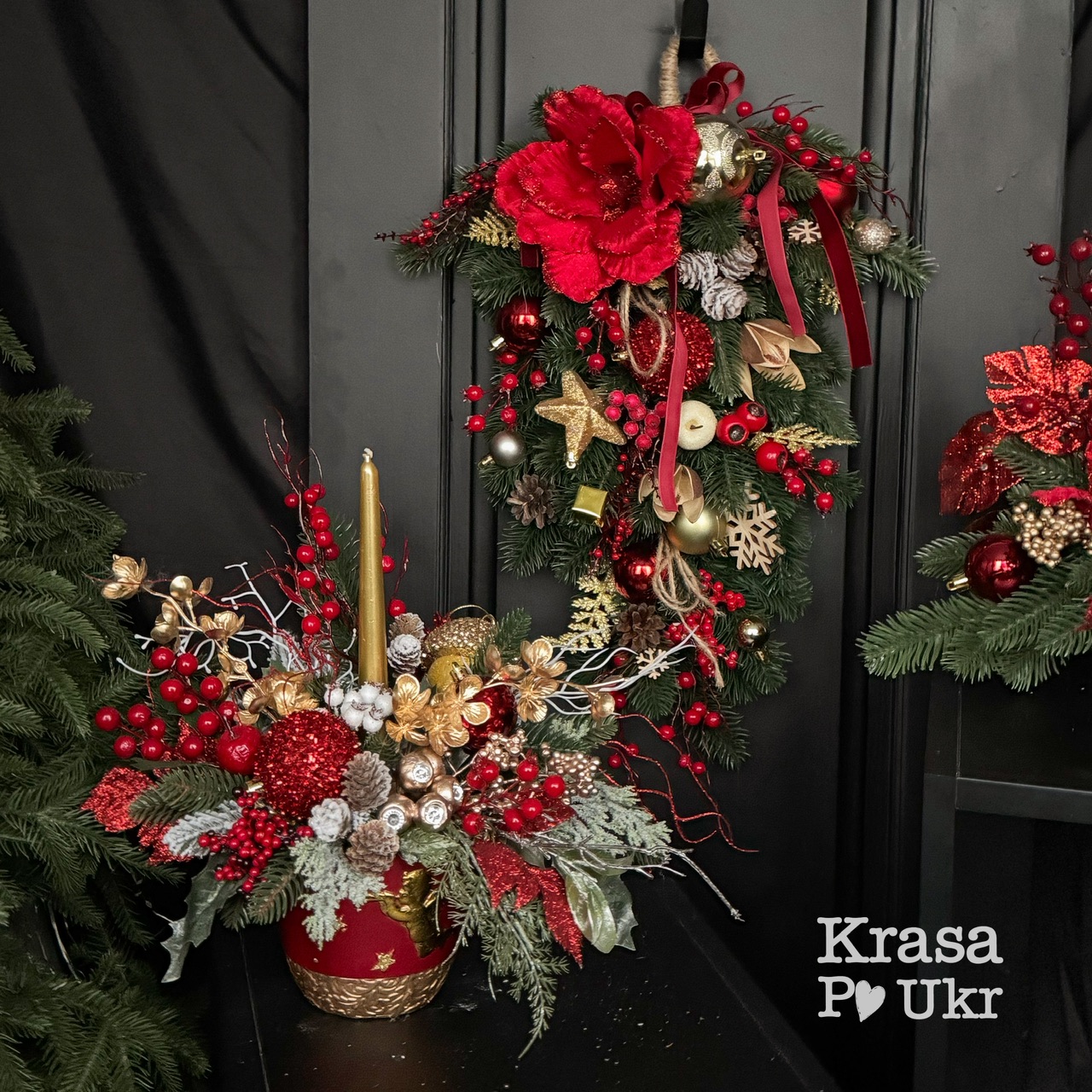 Новорічний декор в класичних кольорах для оформлення