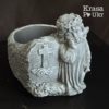 Бетонне кашпо для ритуальної флористики