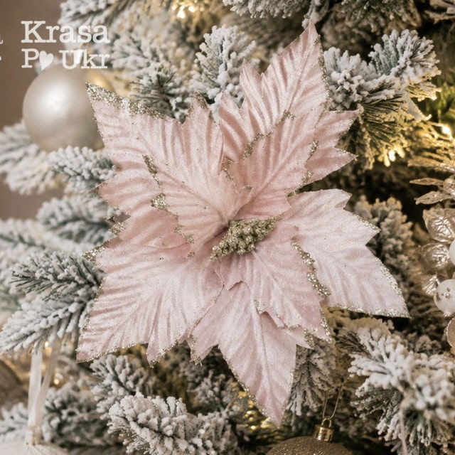 Велика ніжно-рожева пуансетія для новорічного декору - 24 см 1 Большая нежно-розовая пуансеттия для елки и новогоднего декора